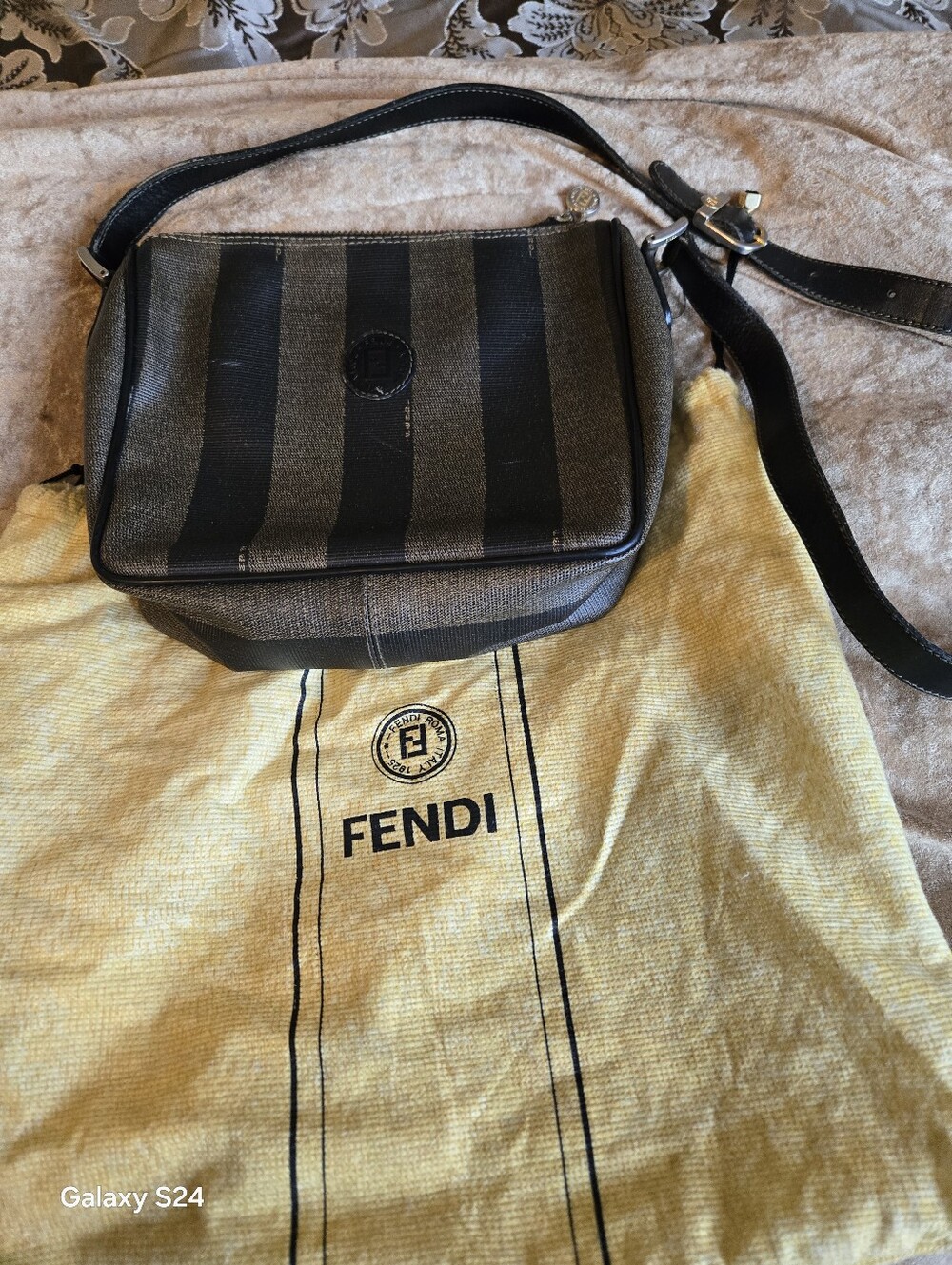 Fendi Vintage cross body Purse
